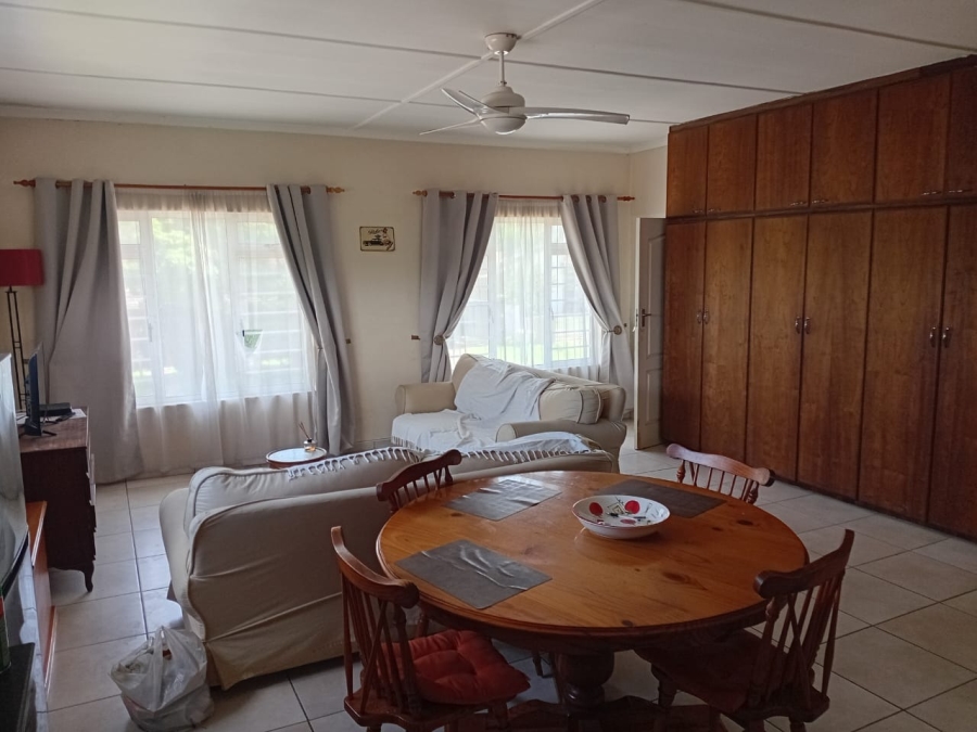 To Let 1 Bedroom Property for Rent in Dorchester Heights Eastern Cape